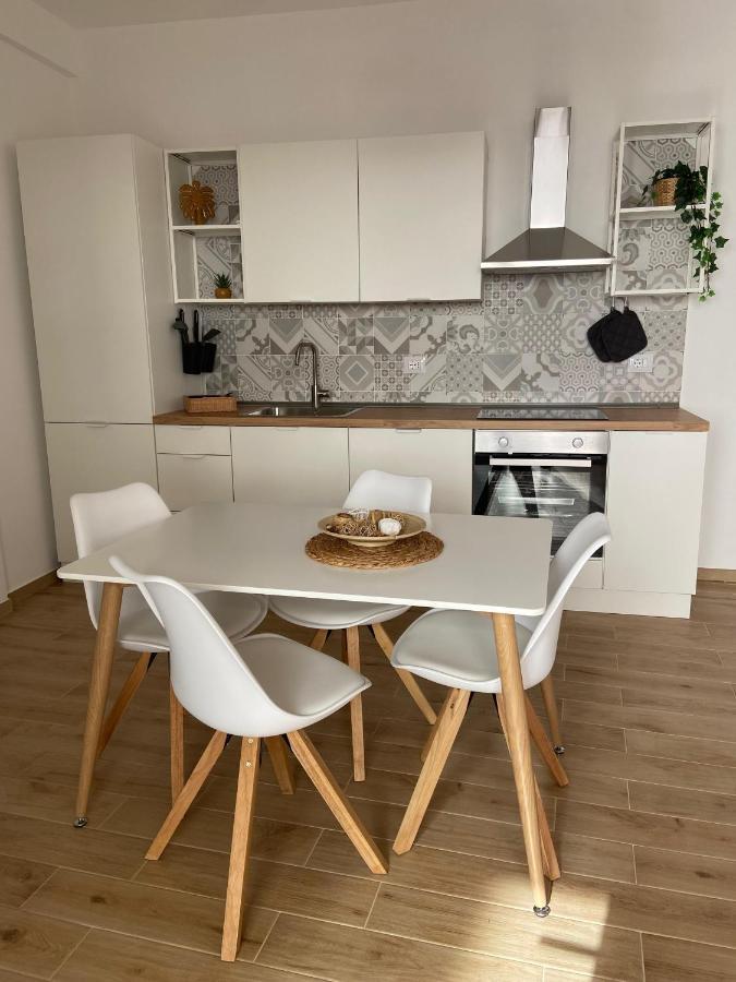 Le Coralline Apartments Pozzallo Bagian luar foto