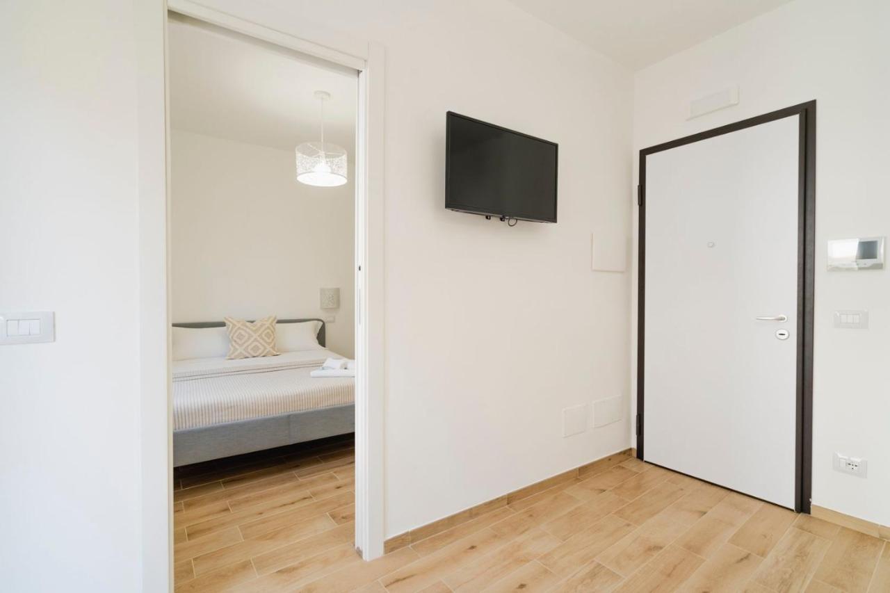Le Coralline Apartments Pozzallo Bagian luar foto