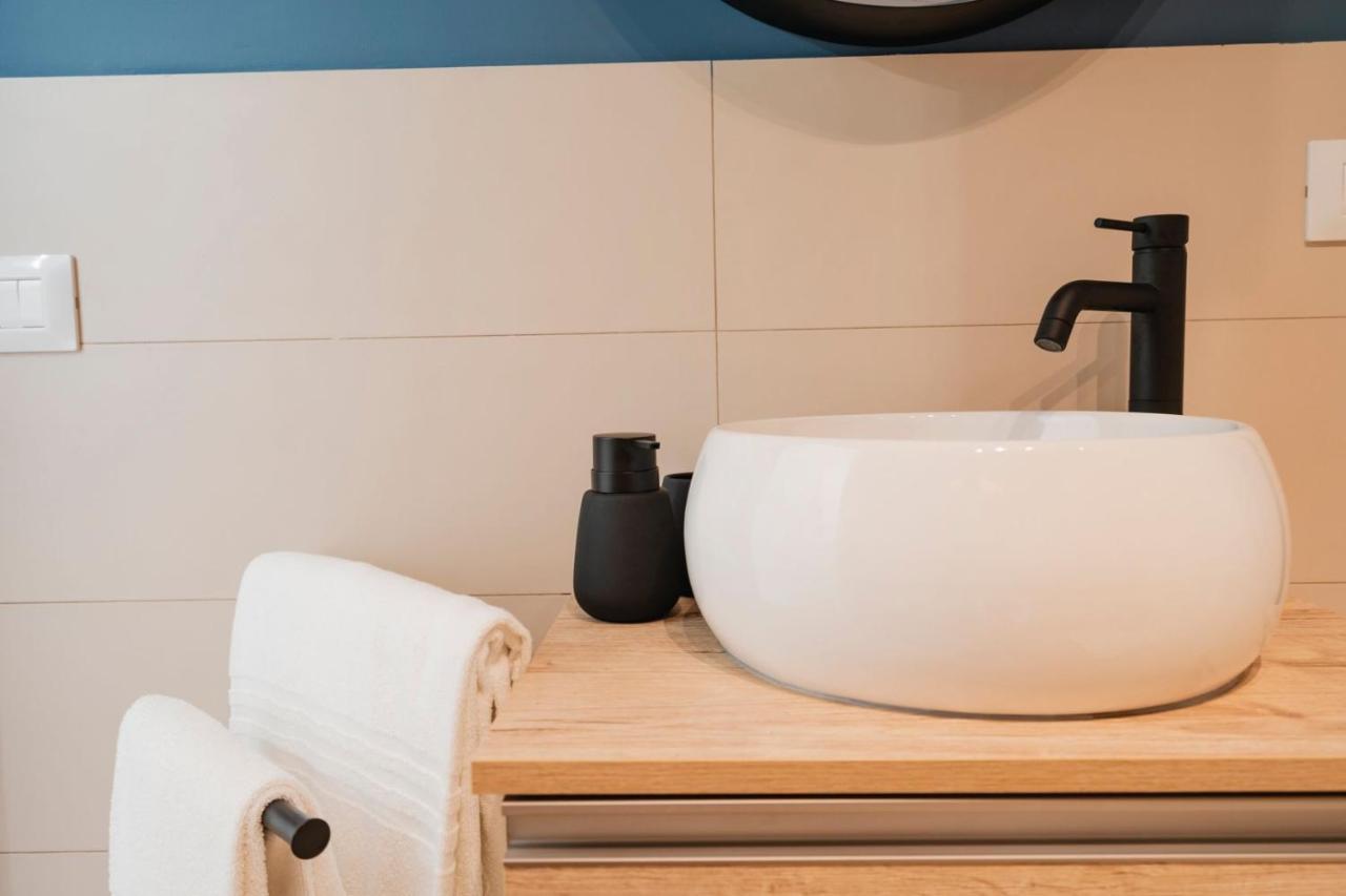 Le Coralline Apartments Pozzallo Bagian luar foto